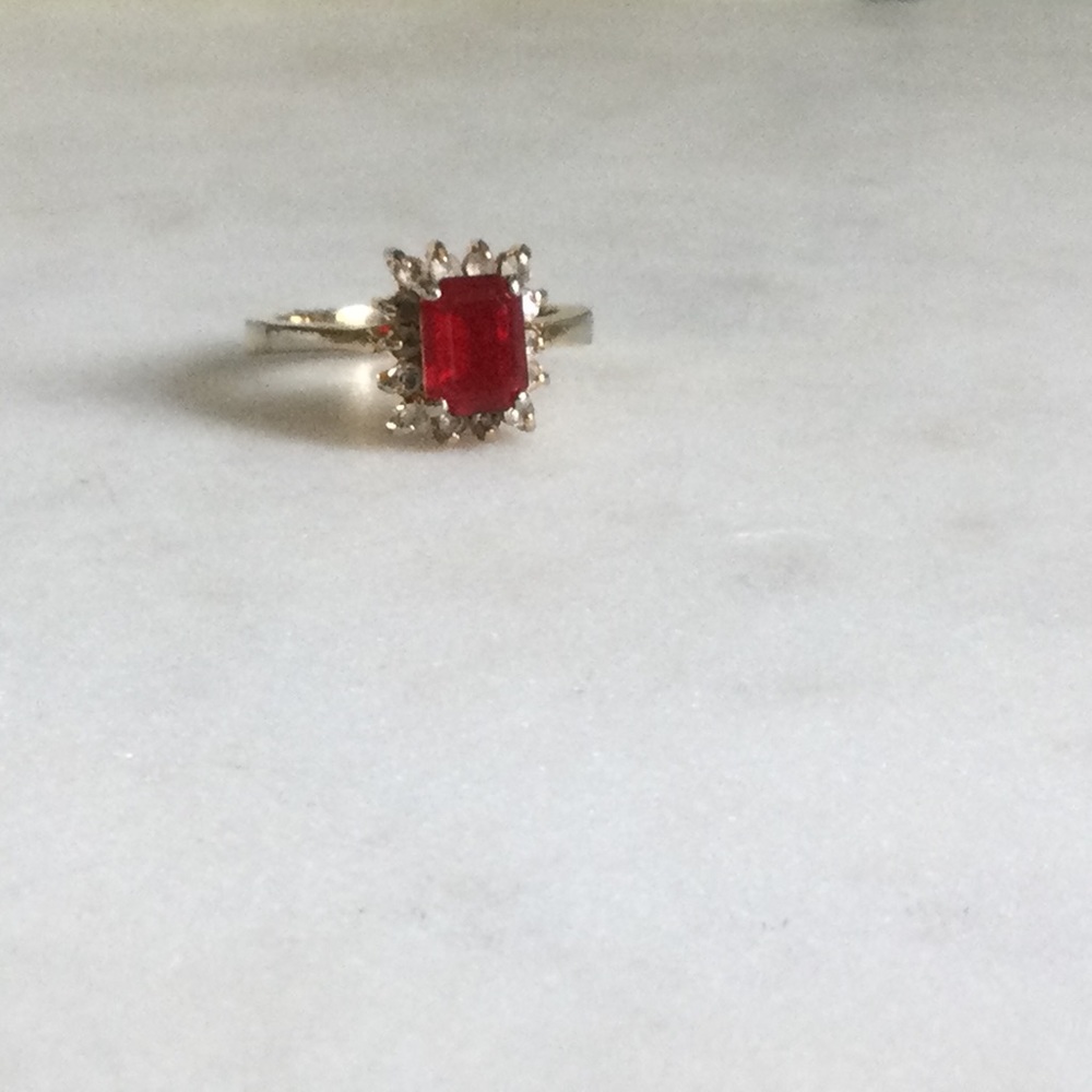 Vintage Estate Costume Ring With Red Square Stone